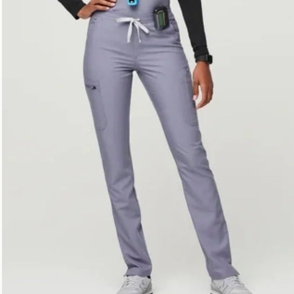 Figs Women's Scrub Pants in Light Lavender Gray
